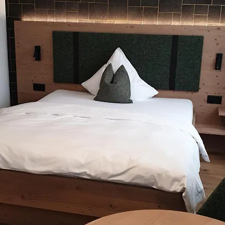 Pitschonia Self Check-in Aparthotel Andeer