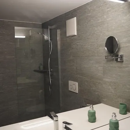 Pitschonia Self Check-in