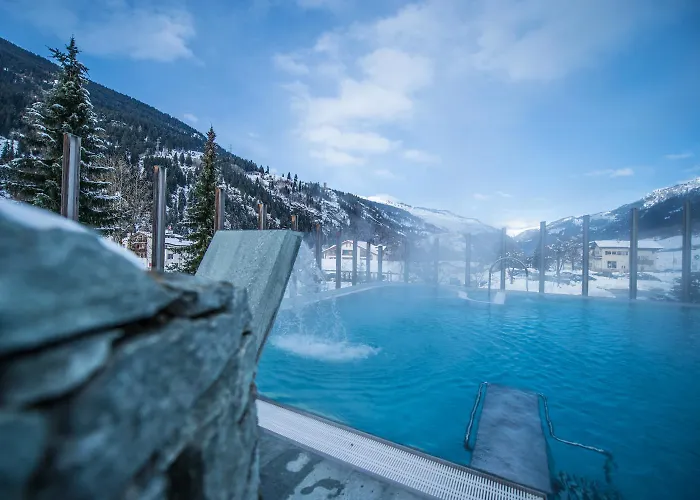 Aparthotel Pitschonia Self Check-in 3*