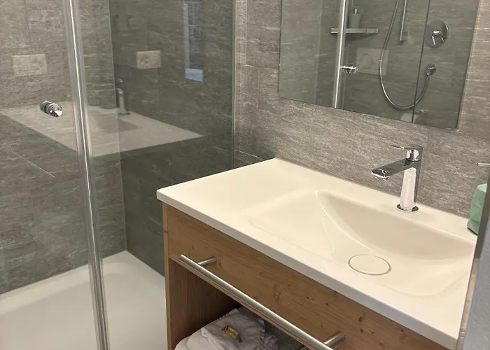 Apartahotel Pitschonia Self Check-in 3*