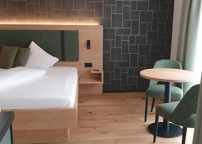 Pitschonia Self Check-in 3*